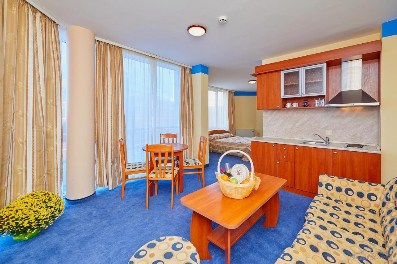 Petar And Pavel Hotel & Relax Center Pomorie Exterior photo